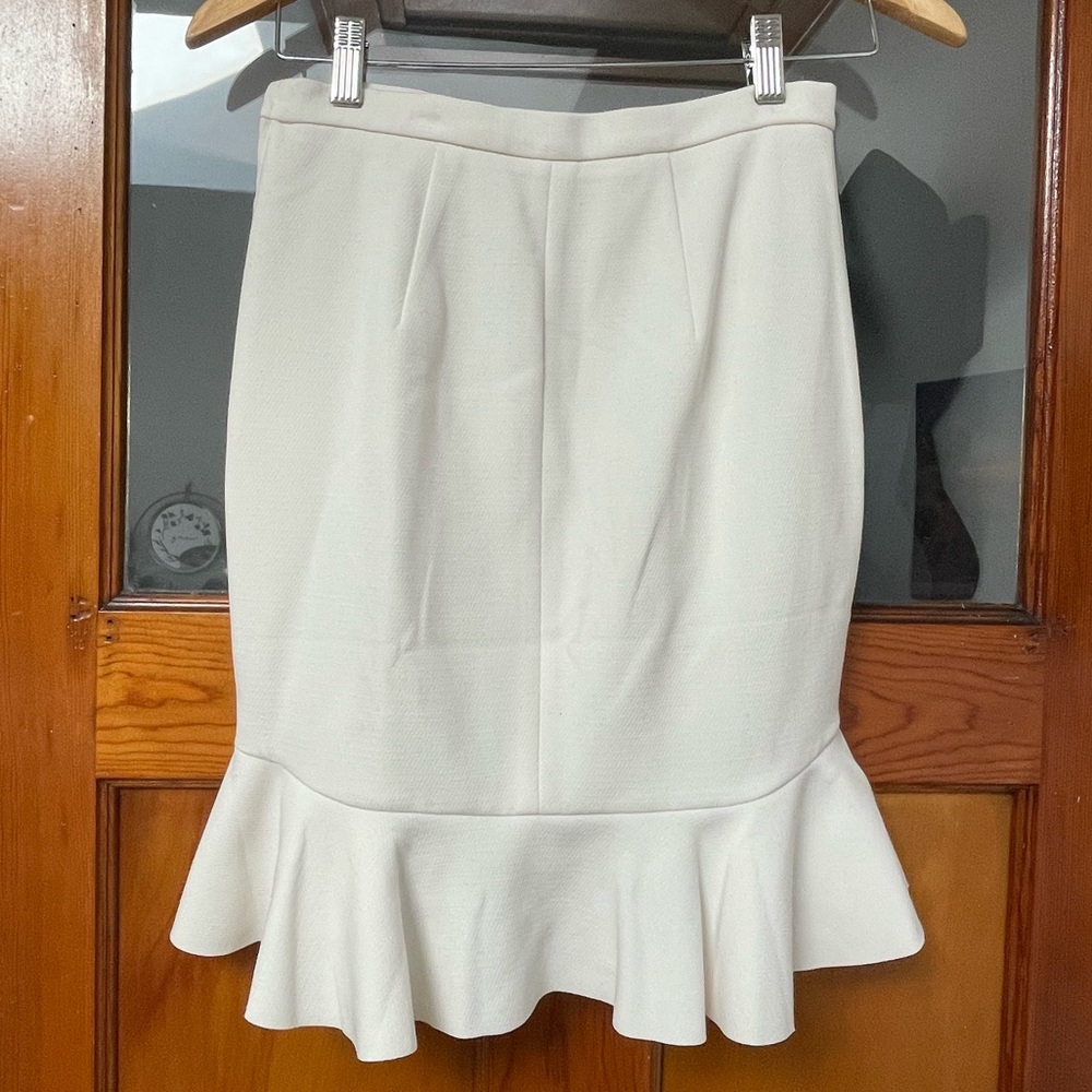 NET White Ruffle Mini Skirt - Picture 2 of 2